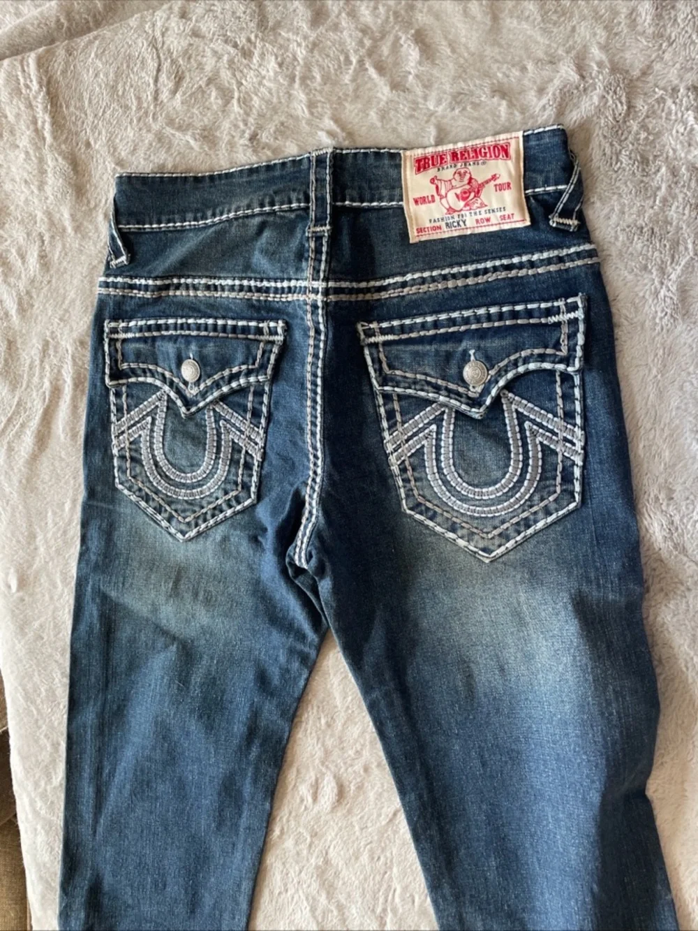 True Religion Indigo Denim Jeans with Contrast Stitching super Ricky T size 31